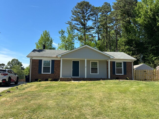 Building Photo - 4 Clark Ct