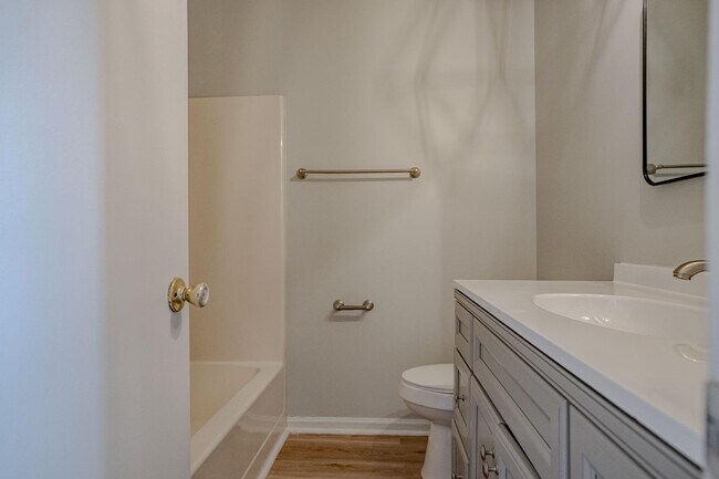 Photo - 1311 Farmingdale Dr