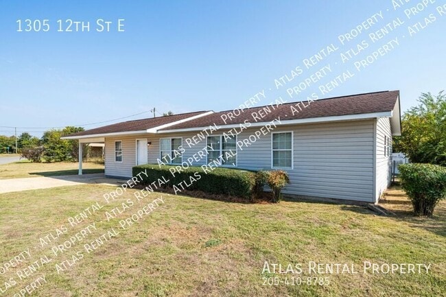 Photo - 1305 12th E St