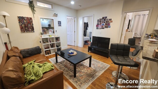 Photo - 66 Egmont St Unit 2