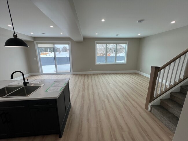 Photo - 790 Bryans Dr