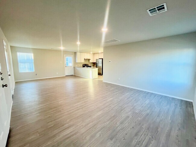 Photo - 10631 Varmus Dr