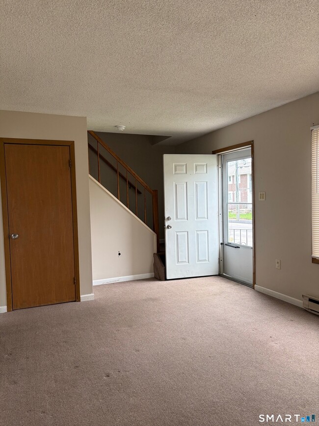 Photo - 158 Daley Dr