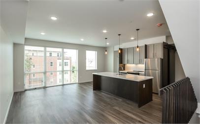 Photo - 525 S Dubuque St