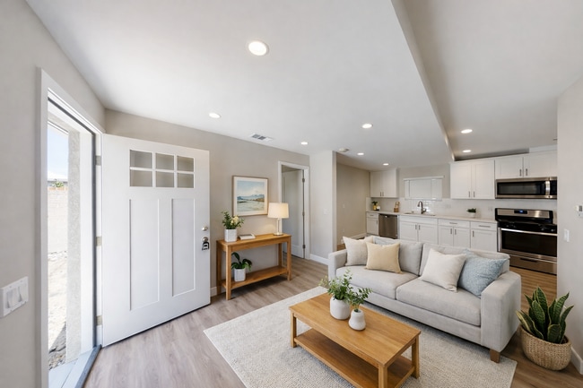 Photo - 3BD/1BA on 63rd!