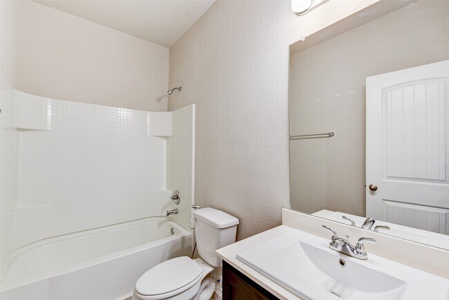 Photo - 1910 Hidden Cedar Dr House