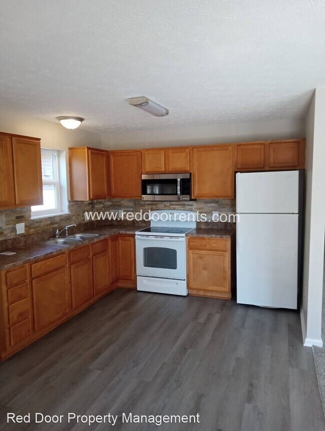 Photo - 3 br, 1 bath House - 3159 Graceland Ave