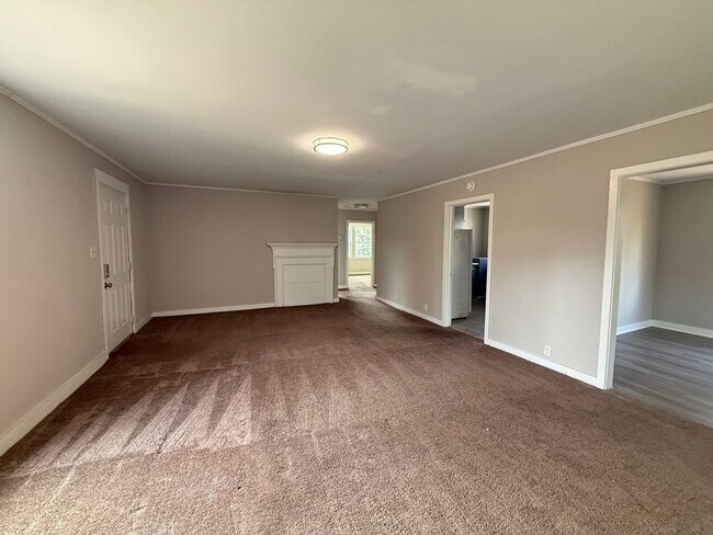 Photo - Newly Renovated 2 Bedroom 1 Bath Home In S...