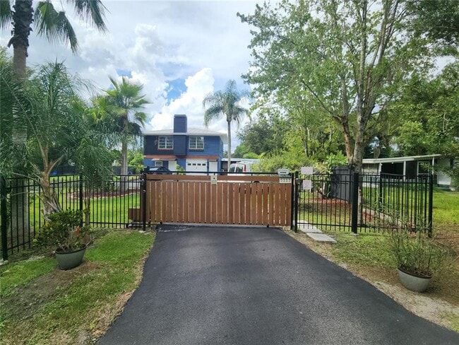 5113 Palmetto Rd