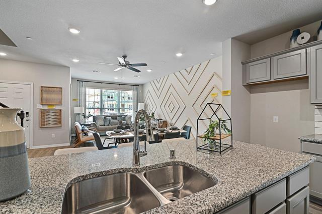 Photo - 3036 Shire Dr