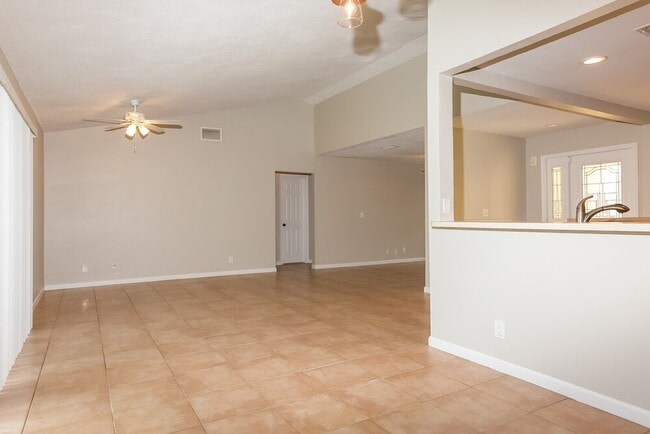 Photo - 9506 Burlington Pl