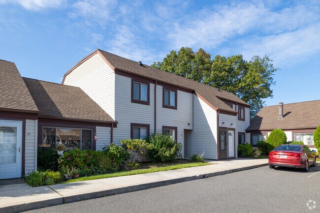 Photo - Picasso Way Cooperative