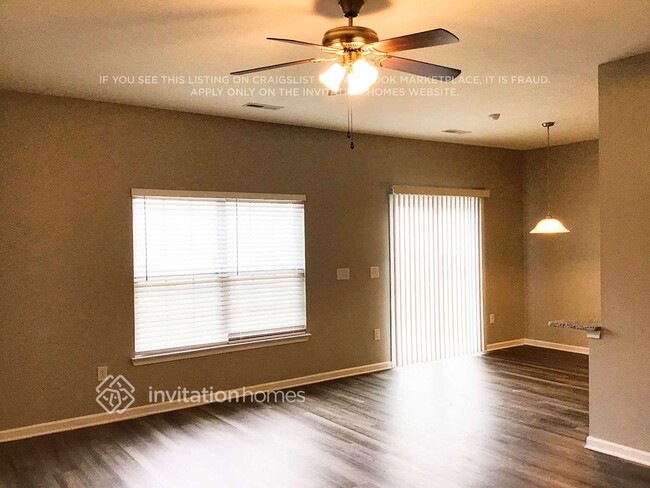 Photo - 1009 King Fisher Way