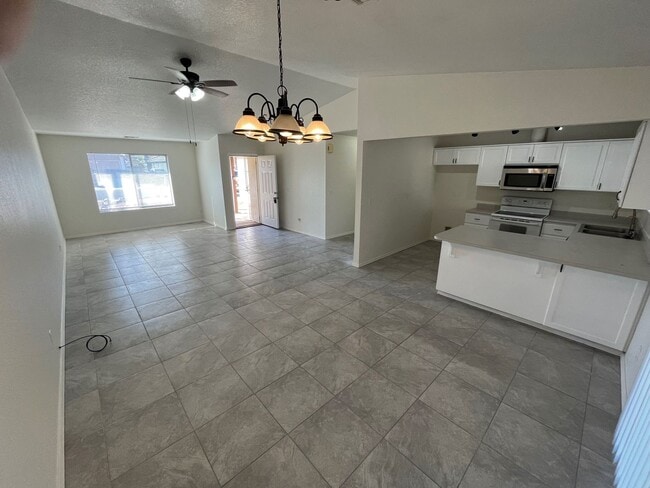 Photo - 1621 Ash Ave