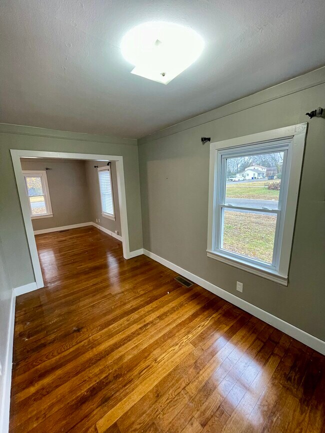 Dining Room - 301 N Kirkman St Casa