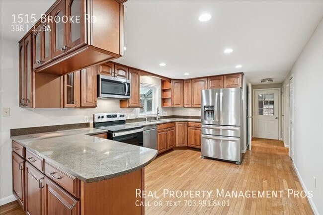 Photo - 1515 Brooke Rd