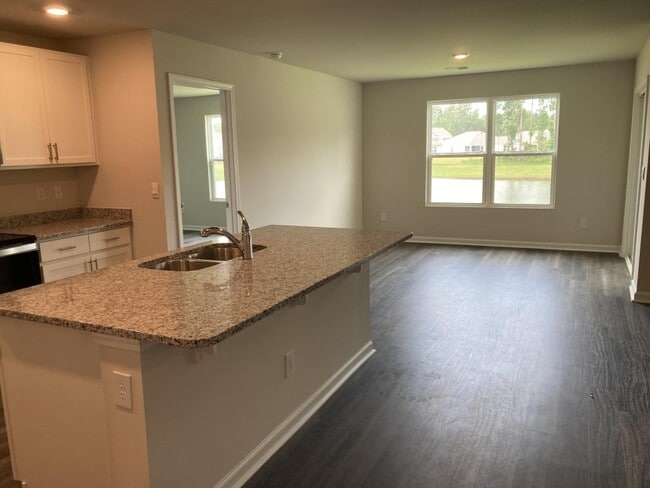 129 Kings Acre Ct