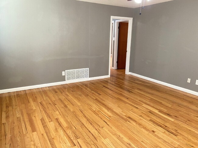 Photo - Spectacular Home With Classic Flair Located in the Heart of the Hub City!