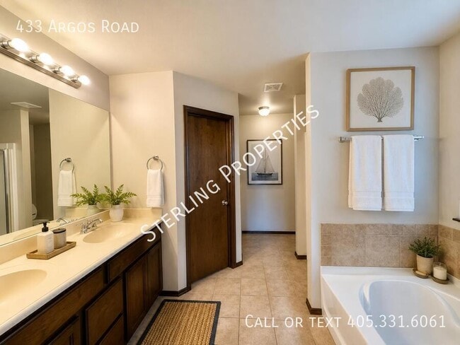 Photo - 433 Argos Rd