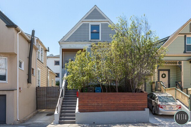 Photo - EXQUISITE RENOVATED VICTORIAN COMPOUND - 5...