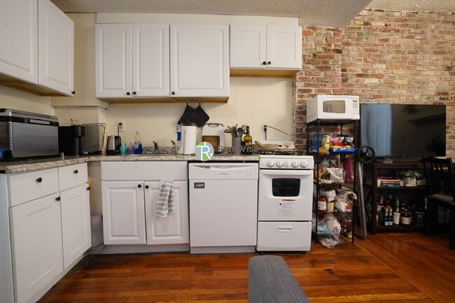 Photo - 72 Revere St Unit 2R