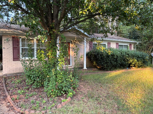 Photo - 2311 Chestnut Log Pl