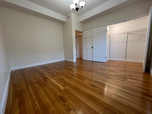 Photo - 69 Appleton St Unidad 2