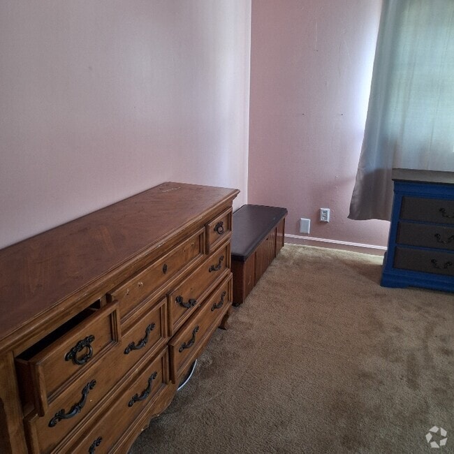 Building Photo - 5017 Halltown Rd Rental