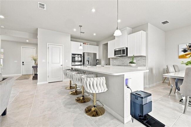 Photo - 480 Crossings Ave