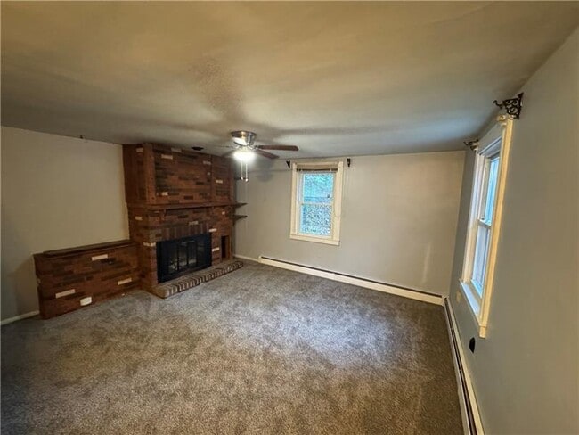Photo - 576 Glenfield Rd