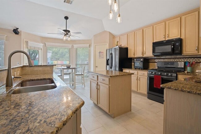 Building Photo - 1109 Red Ranch Cir Rental