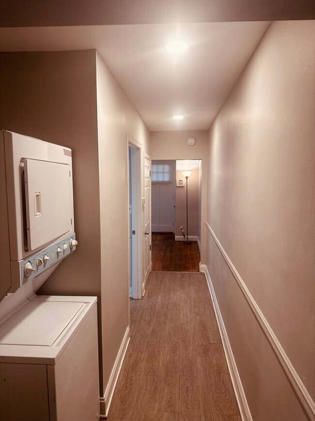 Photo - 3329 Ingleside Ave