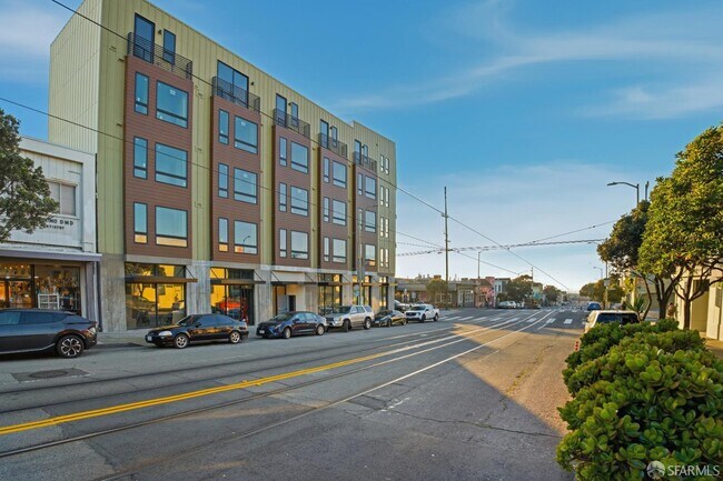 Photo - 3945 Judah St