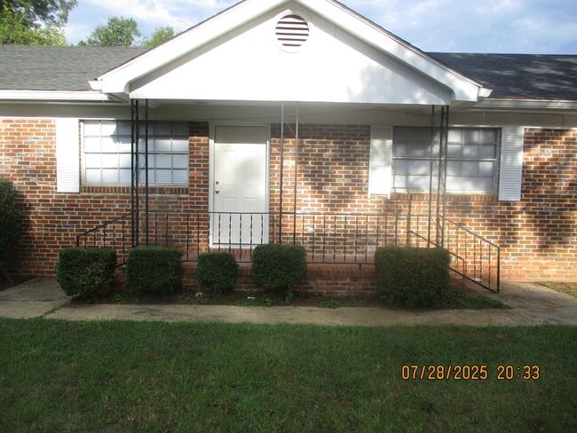 Building Photo - 219 - B N Mock Rd Rental