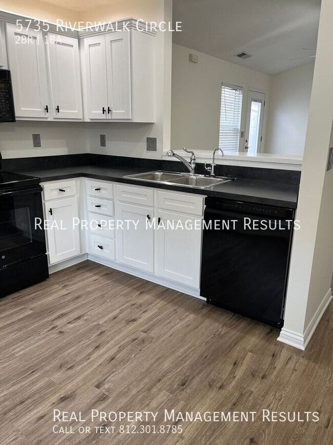 Photo - 5735 River Walk Cir