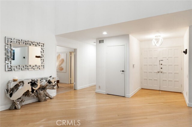 1447 Kings Rd