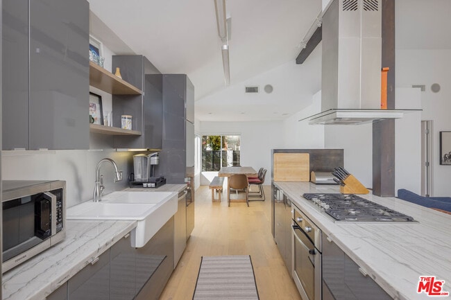 Photo - 12312 Charnock Rd