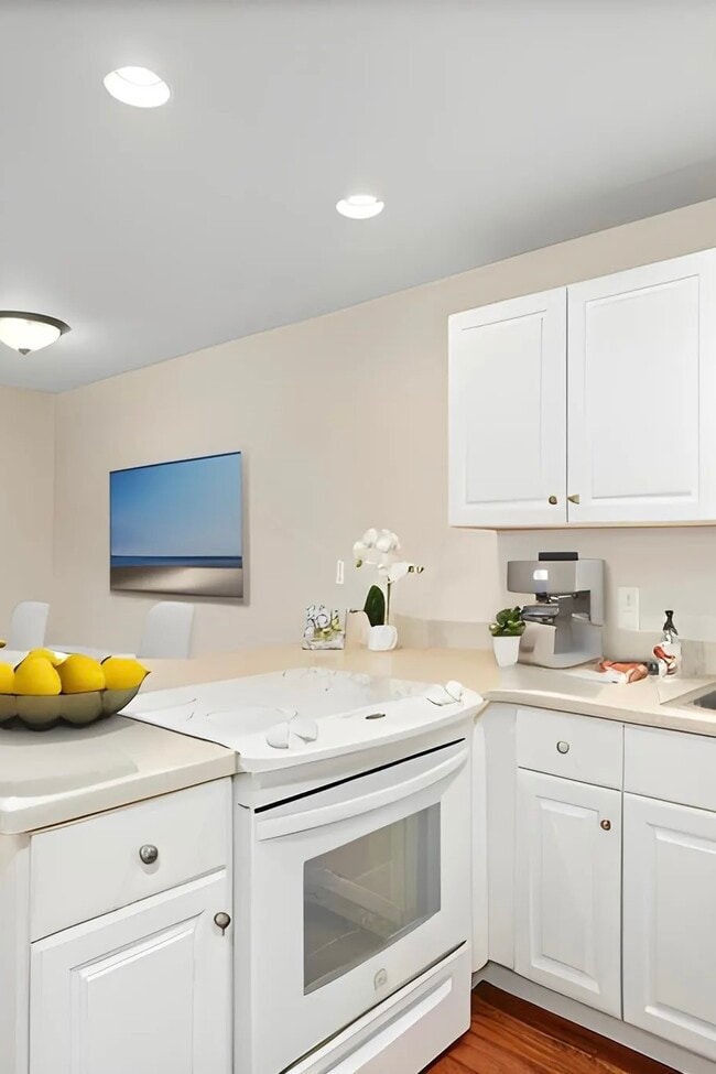 Photo - 160 Keonekai Rd Unit 14-202