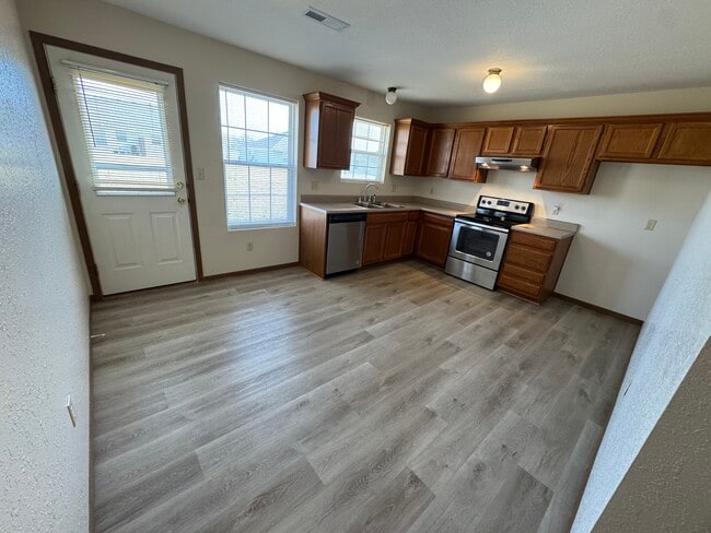 Photo - 219 Aaron Ln