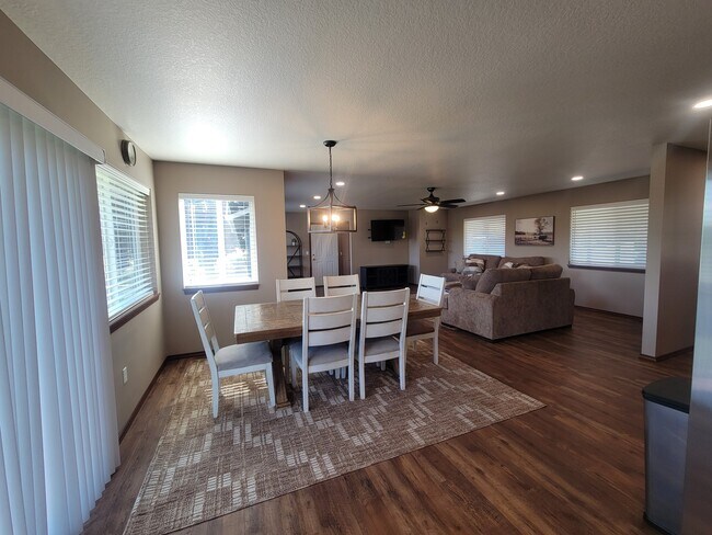 Photo - 275 NW 6th St Unidad 1