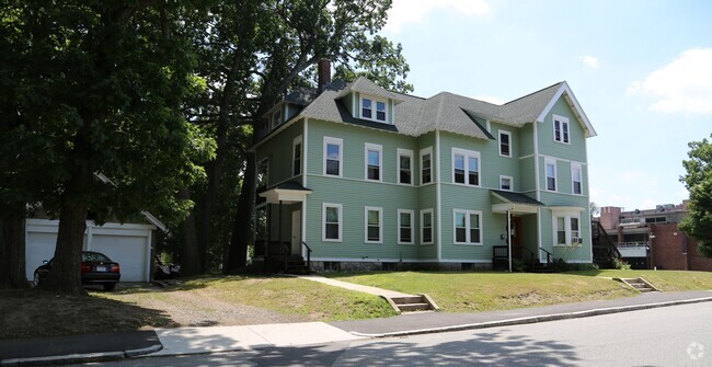 Building Photo - 16 Charlotte St Unit 2nd FL Rear Rental