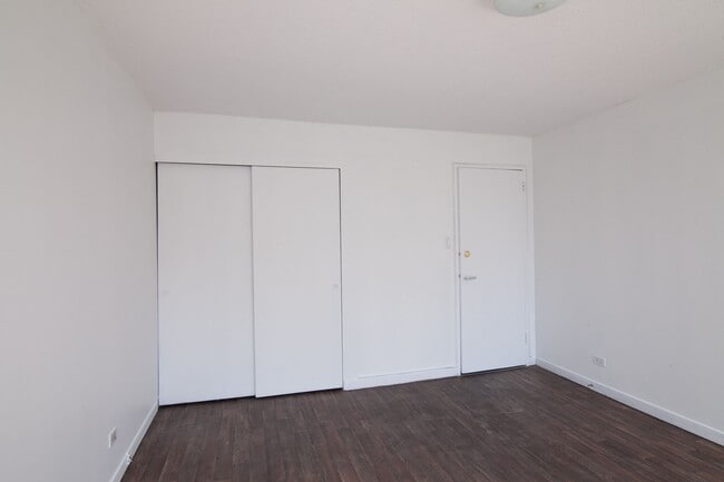 Photo - 1975 Maisonneuve Blvd W Unit 111