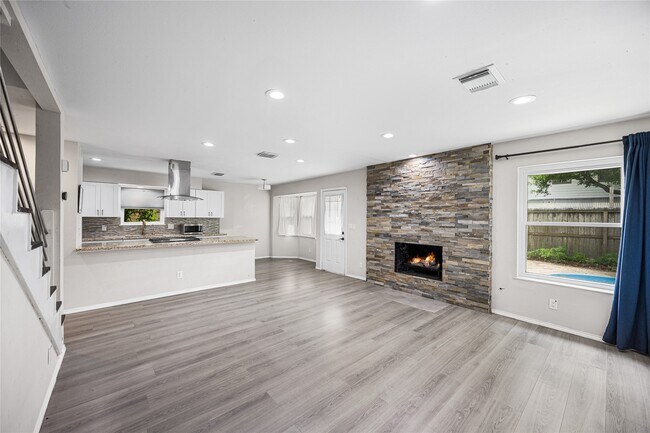 Photo - 9735 Philmont Dr