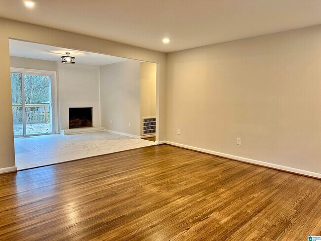 Photo - 231 Hillwood Ln