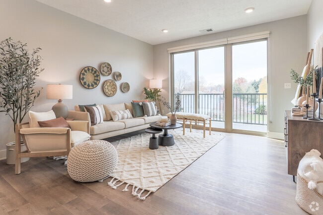 1BR, 1BA - 748SF