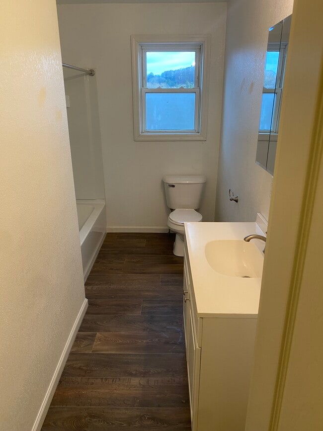 203 Hill St Unit 203