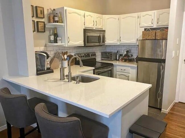 Building Photo - 41 1st St Unit 3B Rental