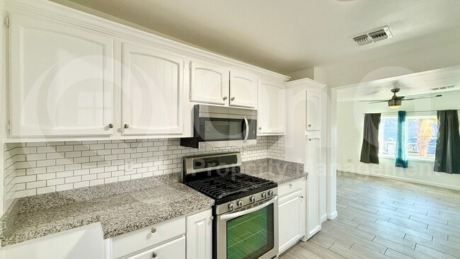 Photo - 1922 W Jefferson St