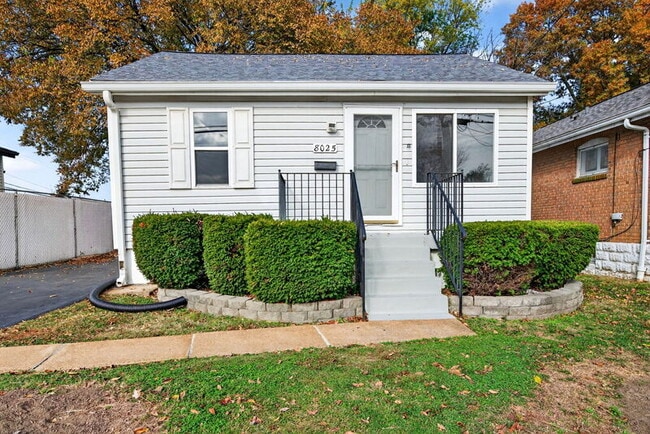 Building Photo - 8025 Waddell Ave