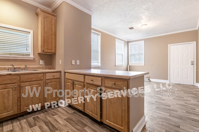 Photo - 1414 Sumner St